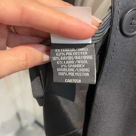 Mexx Charcoal women’s suit: Blazer& Skirt. Top is gift with purchase. Size xs-s Sport Coats & Blazers